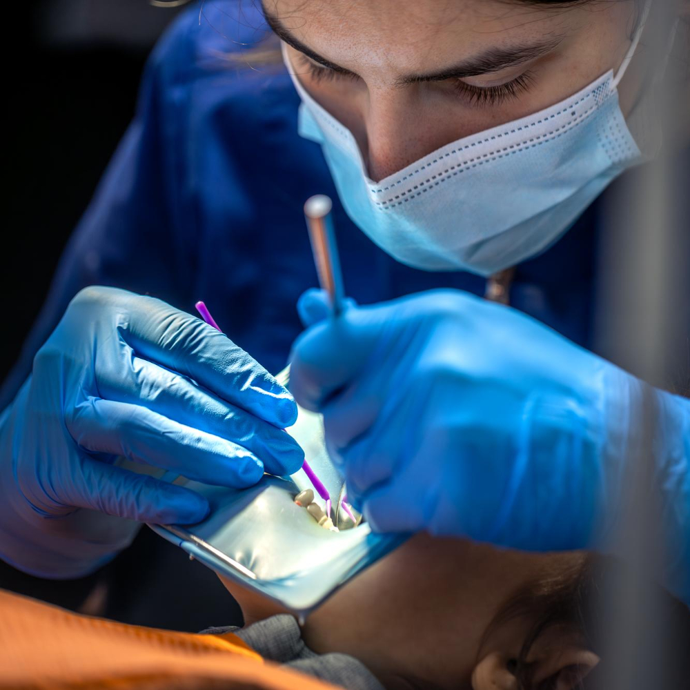 Why Retraction Materials Are Essential in Dental Procedures